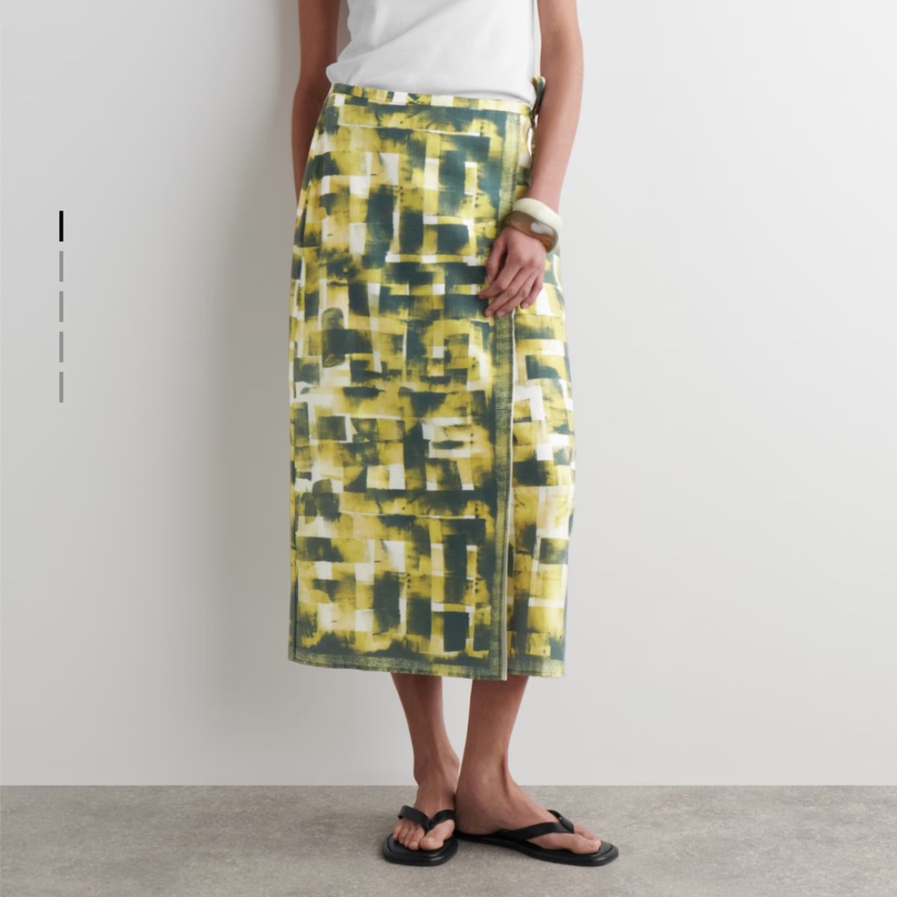 Cos  PRINTED MIDI WRAP SKIRT Sz 8